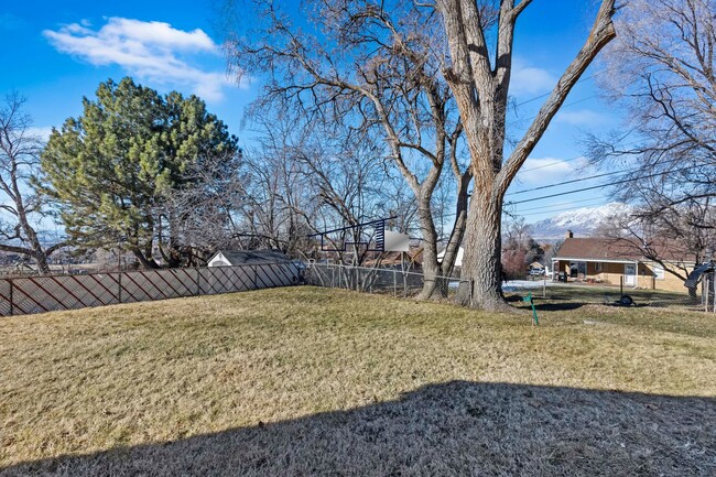 Building Photo - Updated Ogden East Bench 4 Bedroom 2 Bathr...