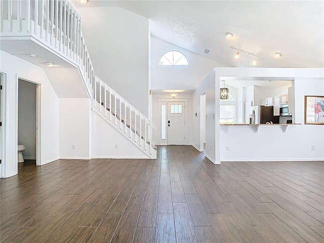 Building Photo - 13111 Point O Wood Ct