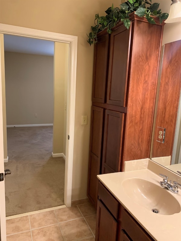 Building Photo - 721 Litty Ct