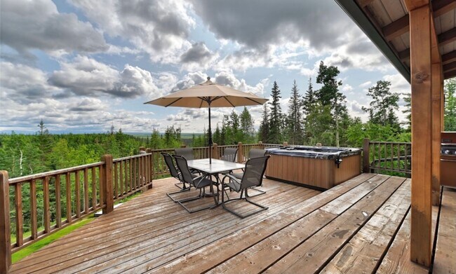 Building Photo - FURNISHED SEASONAL RENTAL