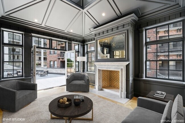 Building Photo - 2700 N Lakeview Ave