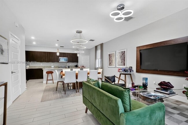 Building Photo - 4740 NW 84th Ave