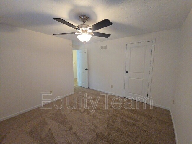 Building Photo - 9178 Fields Dr