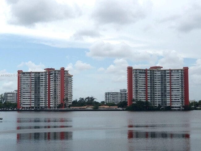 Primary Photo - 1301 NE Miami Gardens Dr