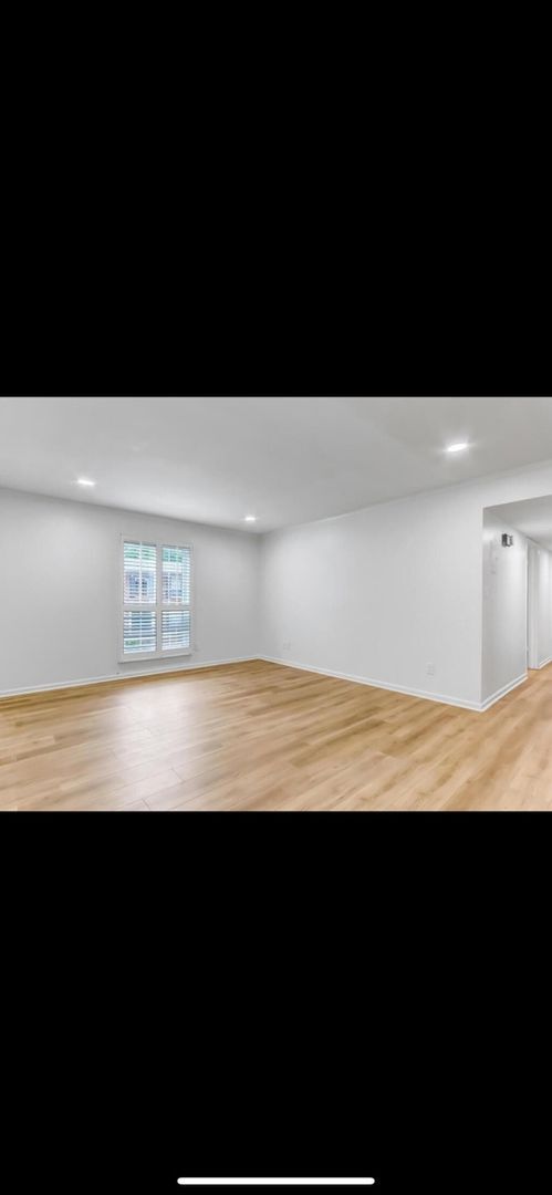 Building Photo - 5632 Kingsport Dr