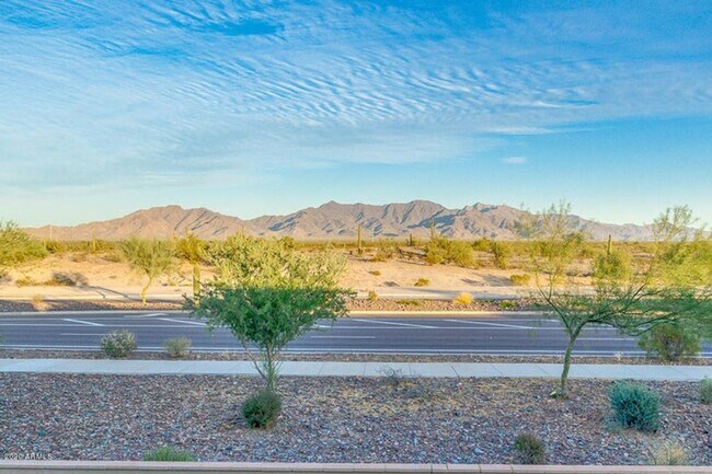 Building Photo - Rare opportunity to lease a house of this ...