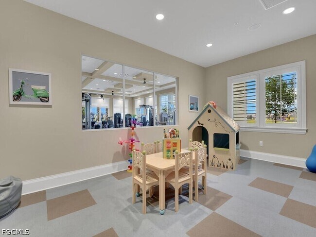 Building Photo - 14087 Winding Cedar Wy