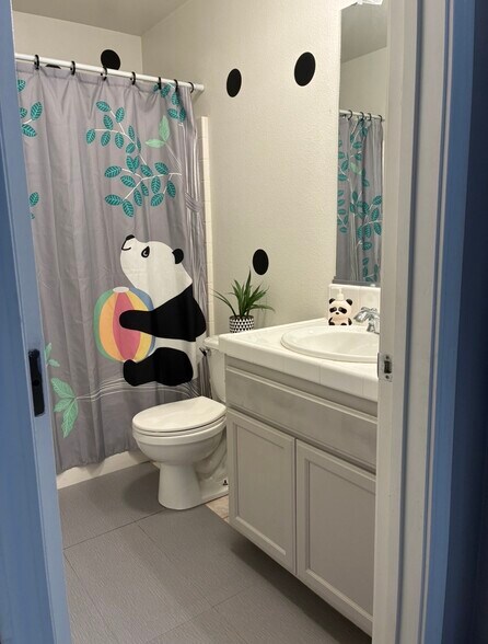 Building Photo - 928 Bello Rd