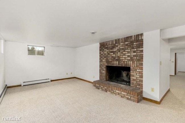 Building Photo - 4 br, 3 bath House - 4201 Main Street