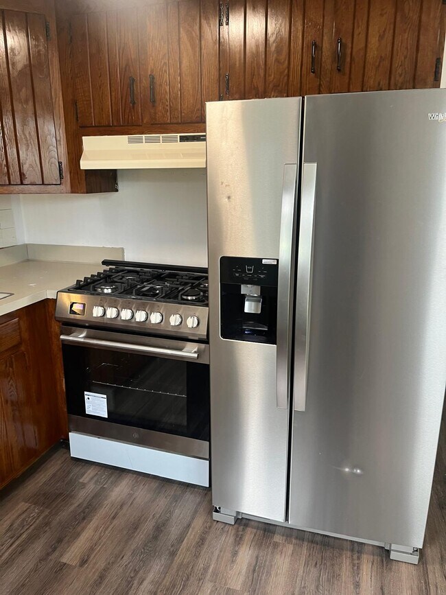 ktichen - 56 Glen Eagle Dr