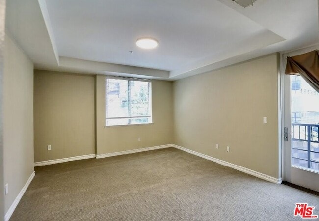 Building Photo - 629 Traction Ave