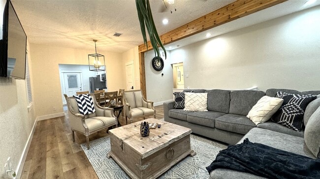 Building Photo - 3414 Ave N Ursuline St