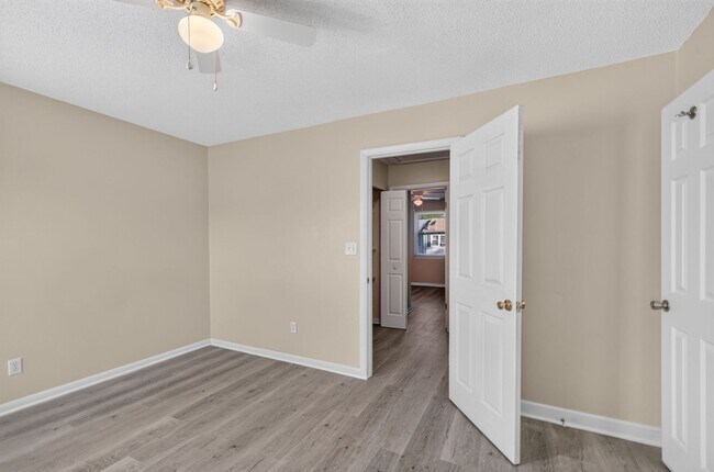 Building Photo - 3061 Breslaw Ct