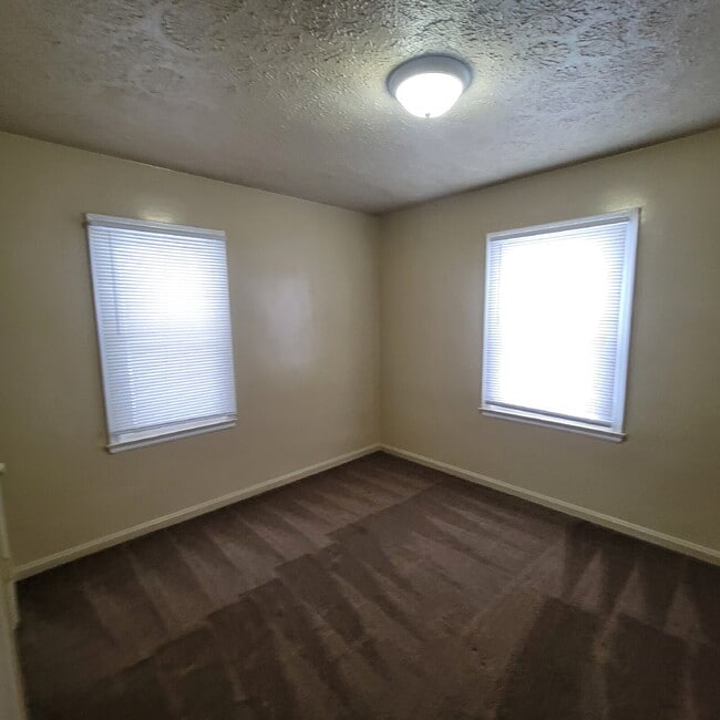 Building Photo - WESTSIDE INDY 3BR/2BA W/STORAGE SHED