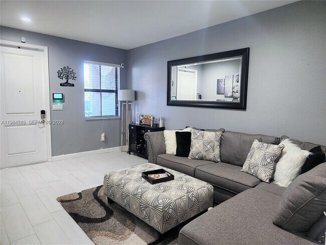 Building Photo - 11887 SW 150th Pl