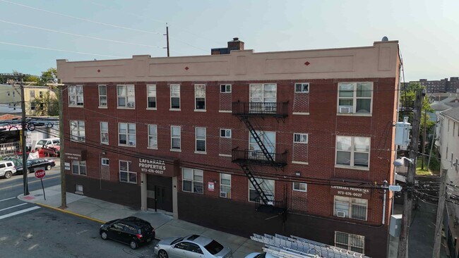 Building Photo - 1-7 Tremont Terrace