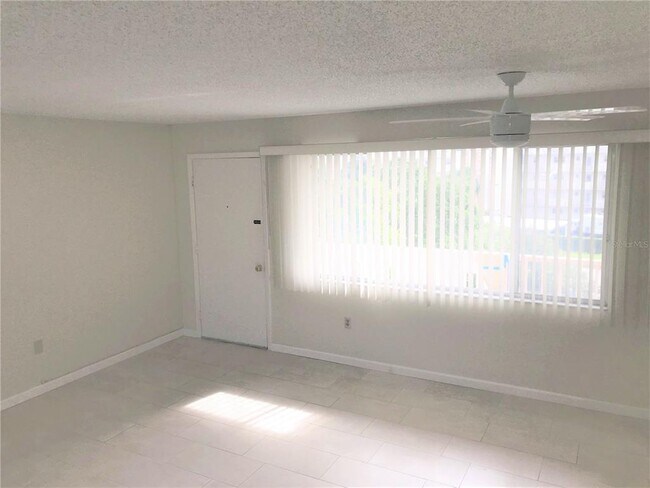 Building Photo - 4210 Ironwood Cir