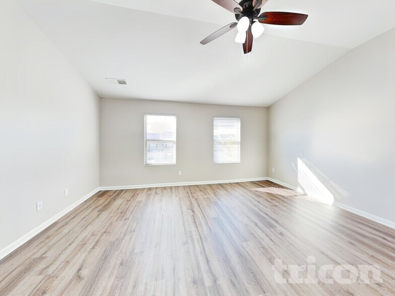 Building Photo - 143 Humphry Ct