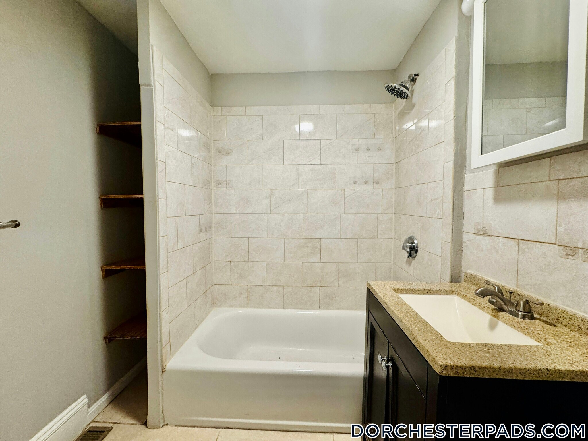 Building Photo - 76 Florida St