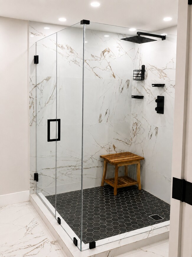 Building Photo - Executive Furnished Residence with Resort-Style Amenities