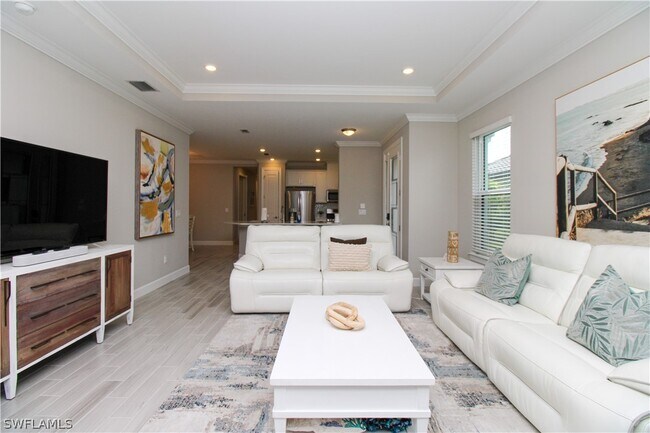 Building Photo - 15565 Vittorio St