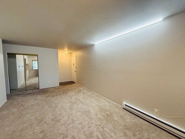 Building Photo - Spacious 2 Bedroom Hazelwood Apartment