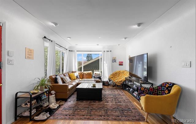 Building Photo - 111 S Perry St