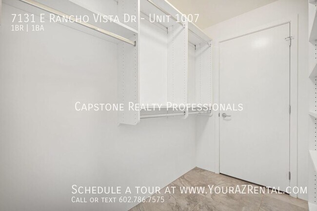 Building Photo - 7131 E Rancho Vista Dr