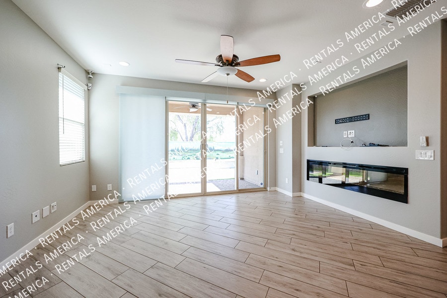 Building Photo - 18716 N Jameson Dr