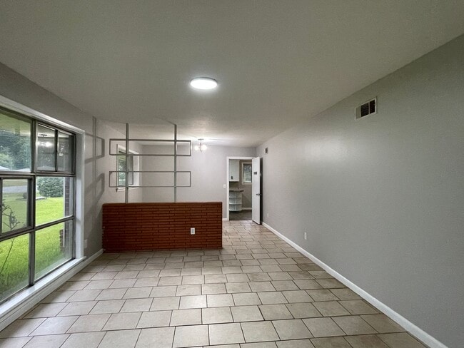 Building Photo - NICE HOME IN NORTH HIGHLANDS SUBDIVISION