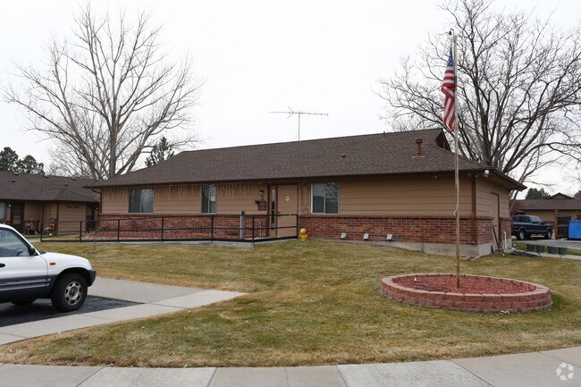 Building Photo - Governor's Farm Apartments