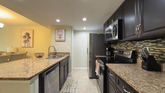 Building Photo - 5014 Laguna Bay Cir