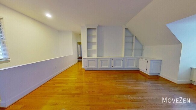 Building Photo - 5630 Colony Crossing Dr