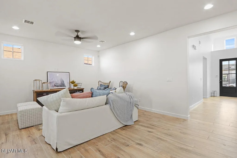 Building Photo - 844 Chillington Rd