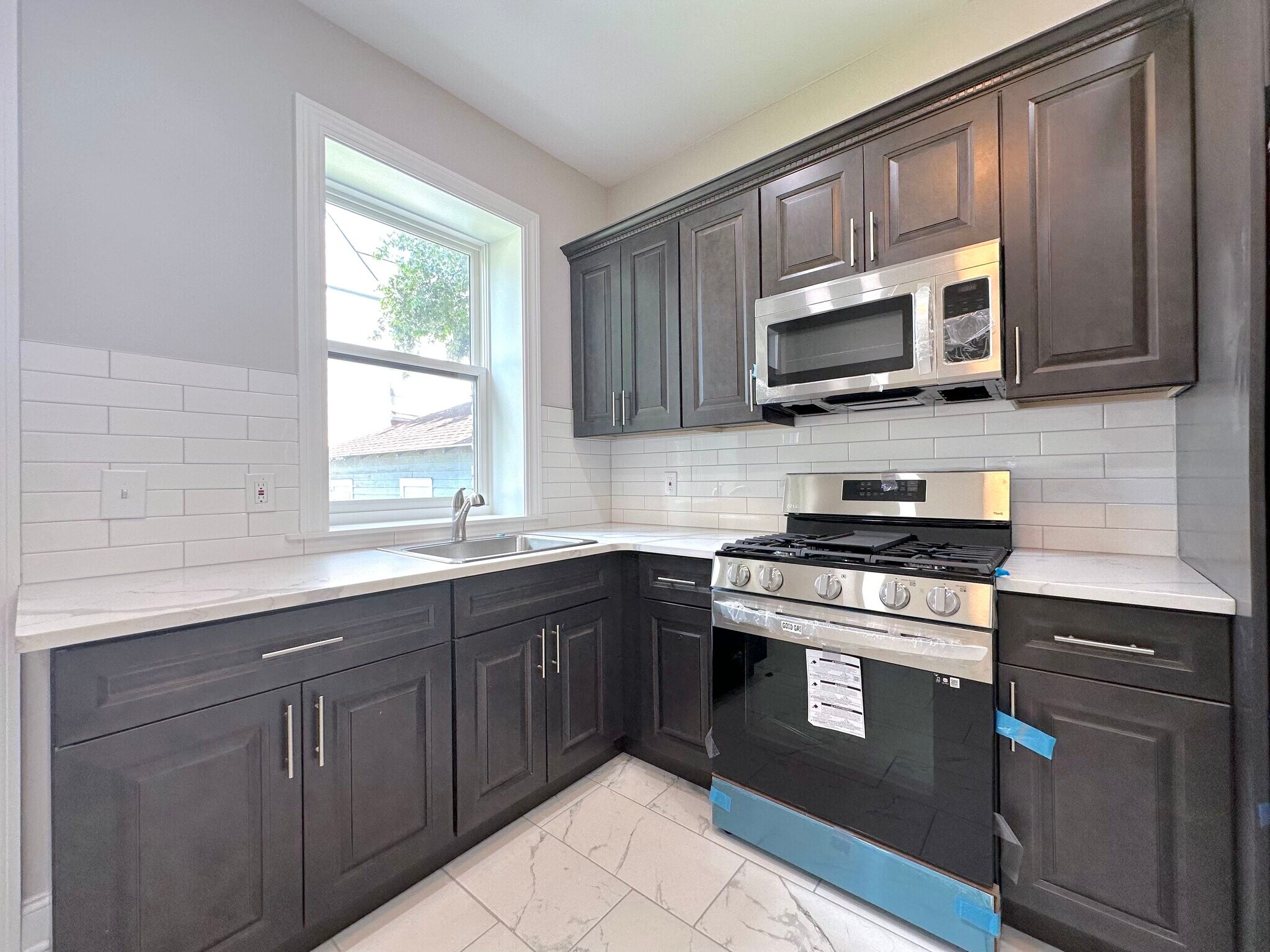 Building Photo - 55 Liberty Street Wh