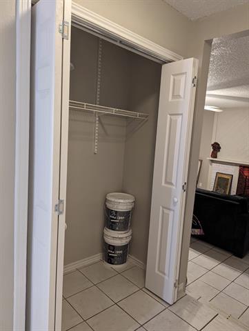 Building Photo - 7522 Holly Hill Dr