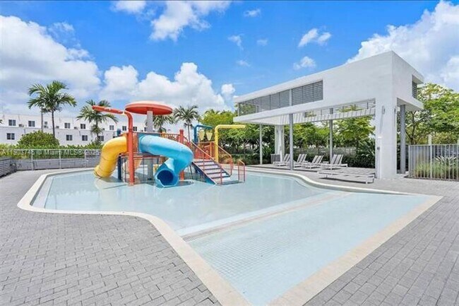 Building Photo - 6611 NW 102nd Path