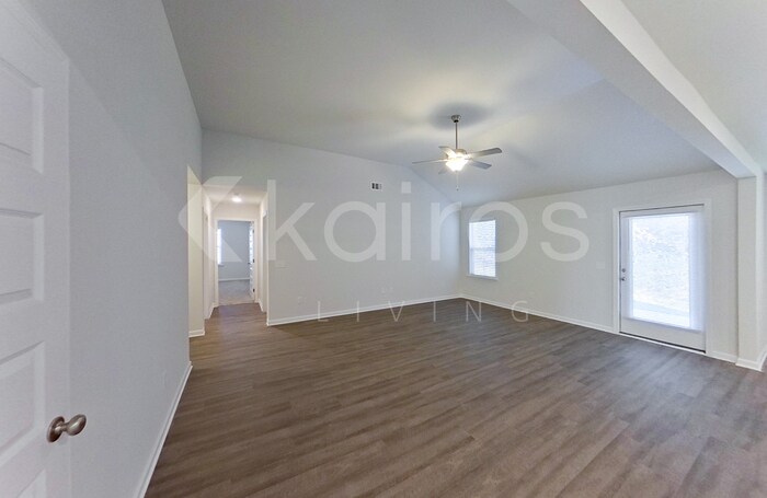 Building Photo - 132 Western Red Cedar Dr