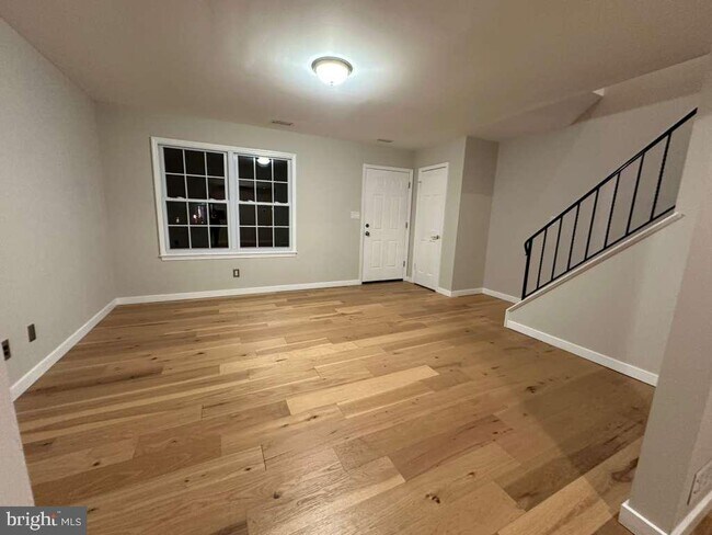 Building Photo - 5 Woodmill Dr