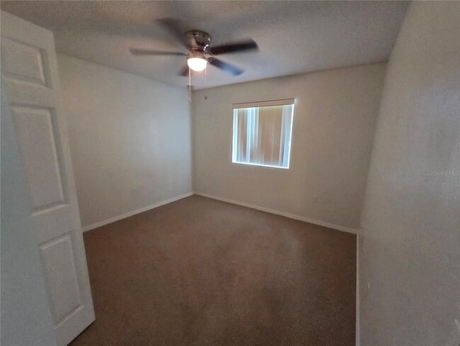 Building Photo - 330 Aldershot Ct