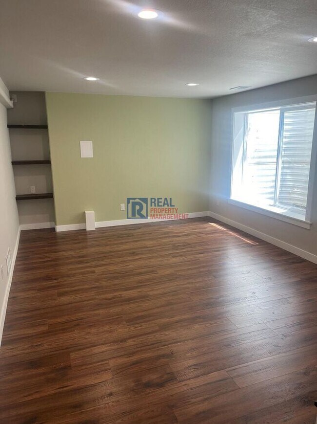 Building Photo - 4103 Frederick Cir