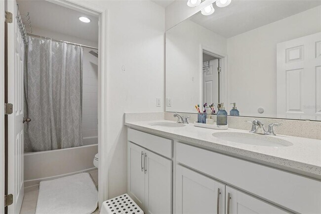 Building Photo - 1581 Swan Swim Dr