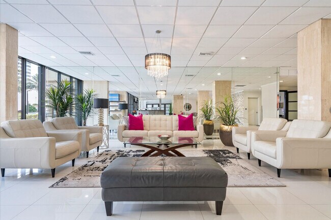 Building Photo - 2017 S Ocean Dr