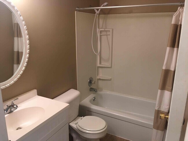 Building Photo - 6554 Portage St NW