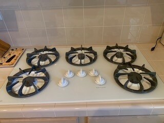 Gas stove - 2481 Verna Ct