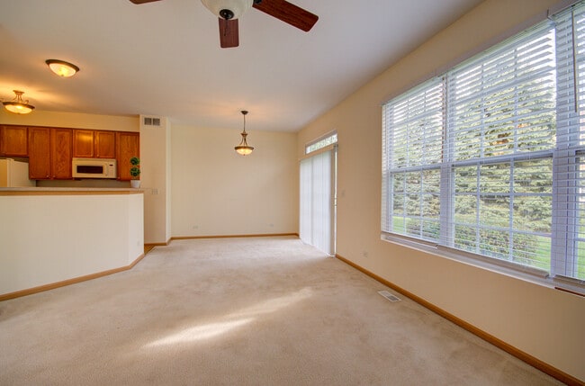 Building Photo - 355 Grape Vine Trail