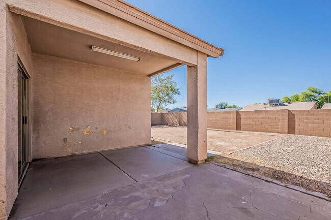 Building Photo - Home for rent