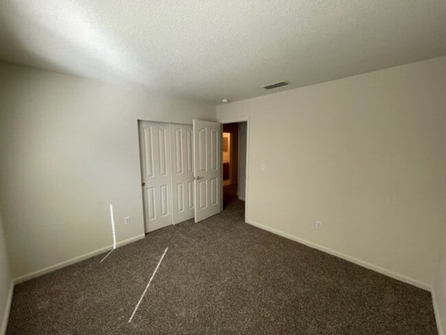 Building Photo - Rocklin four bedroom