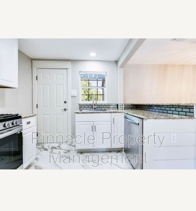 Building Photo - 1902 Coleman St