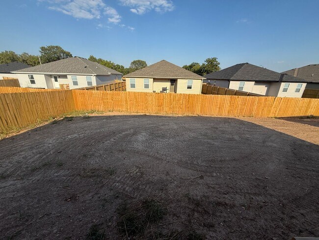 Building Photo - 3462 N Ohara Ave